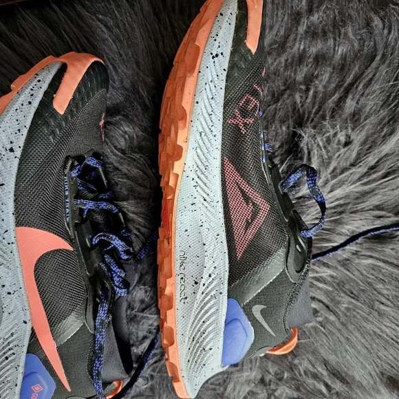 Nike Pegasus Trail 3 Gore-Tex Black/Flash Crimson-Lapis DC8794-002 Womens NWOB - Picture 11 of 12